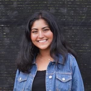 Meet your Posher, Adira